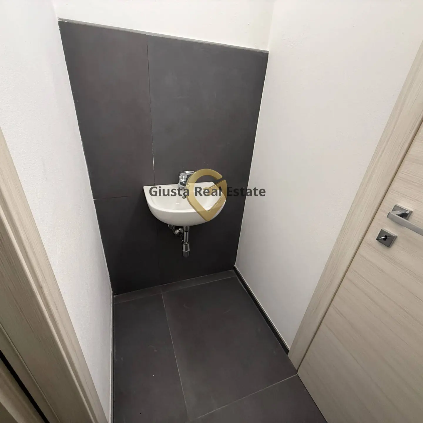 Immagine per Attività Commerciale in vendita a Mesagne Via Torre Santa Susanna 84