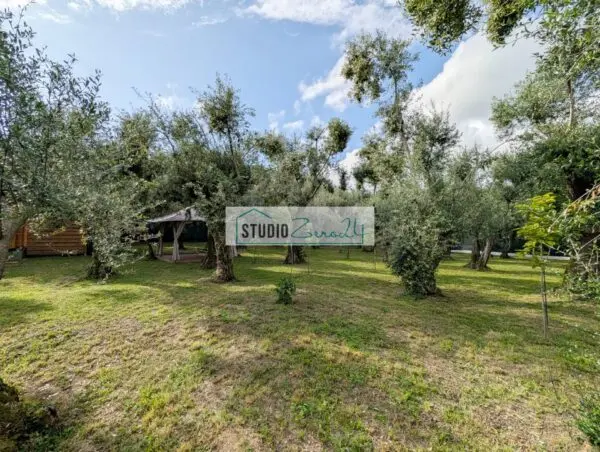 Rustico/Casale via Cristoforo Colombo, Seravezza