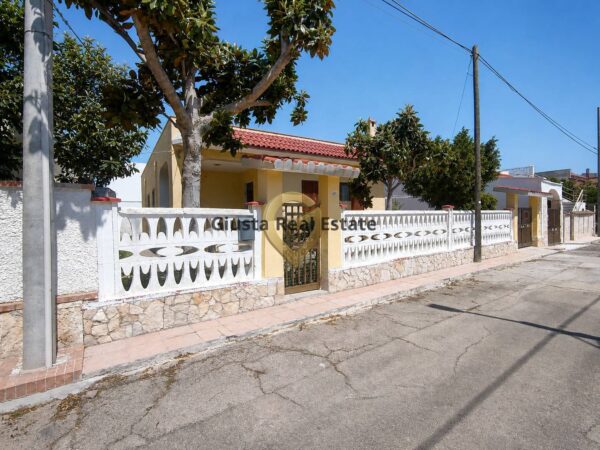 Villa via Mascagni 25, Brindisi