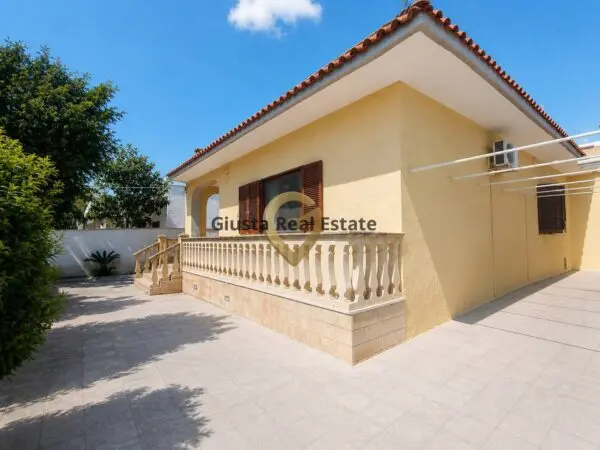 Villa via Mascagni 25, Brindisi