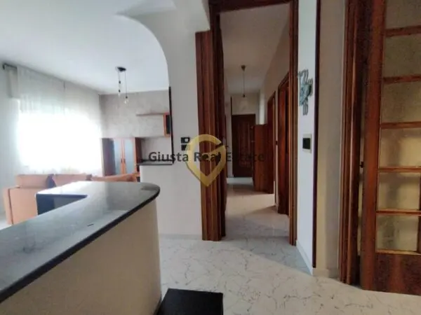 Appartamento viale Aldo Moro 52, Brindisi
