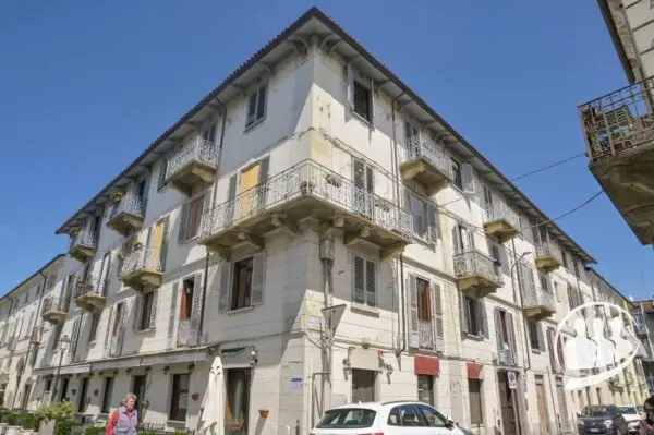 Appartamento via Cesare Battisti 1, Venaria Reale