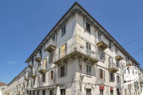 Appartamento via Cesare Battisti 1, Venaria Reale