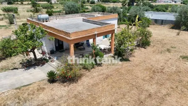 Villa via Contrata Laufi, Noto