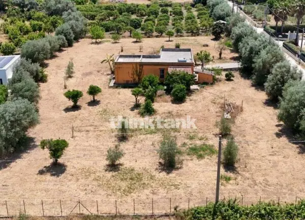 Villa via Contrata Laufi, Noto