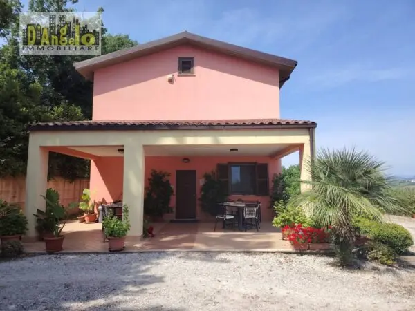 Villa via Tesino 243/b, Offida
