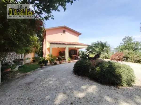 Villa via Tesino 243/b, Offida