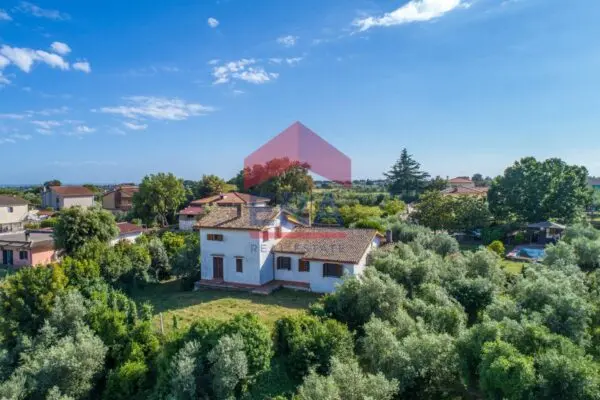 Villa via Di Colle Perino, Velletri