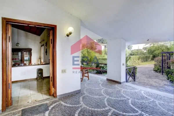 Villa via Di Colle Perino, Velletri
