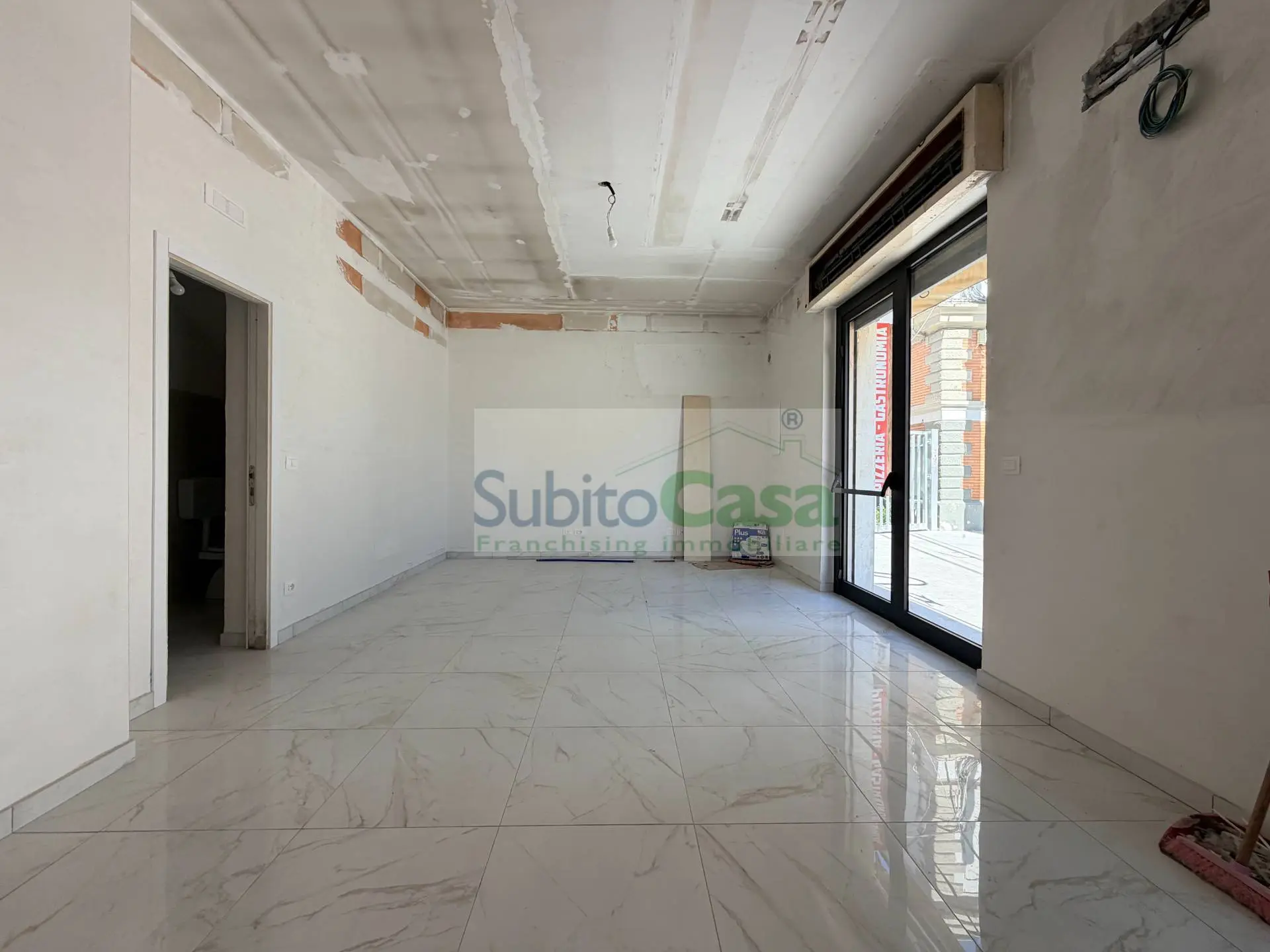 Immagine per Locale Commerciale in affitto a Chieti Piazza Marconi 35/36
