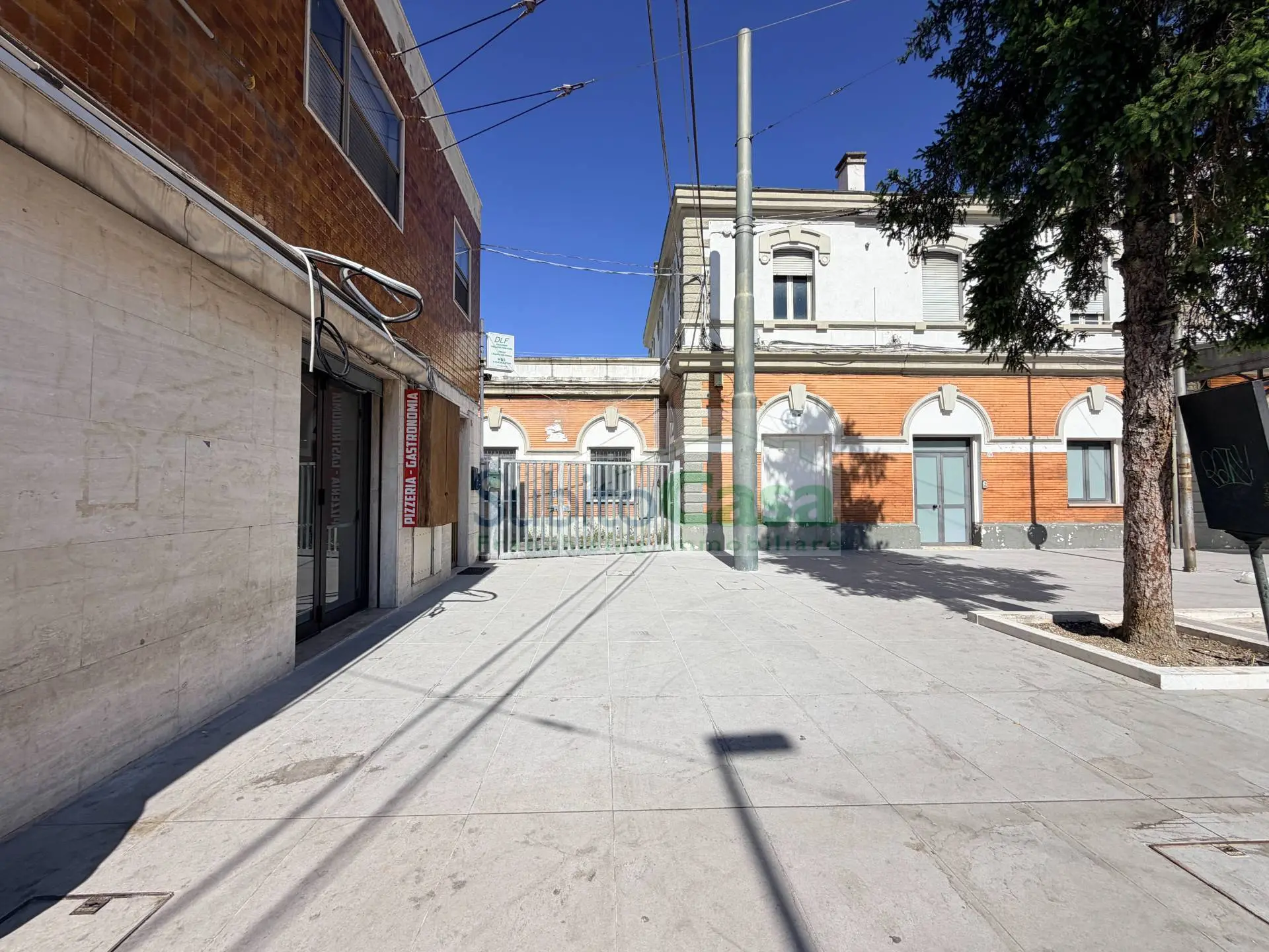 Immagine per Locale Commerciale in affitto a Chieti Piazza Marconi 35/36