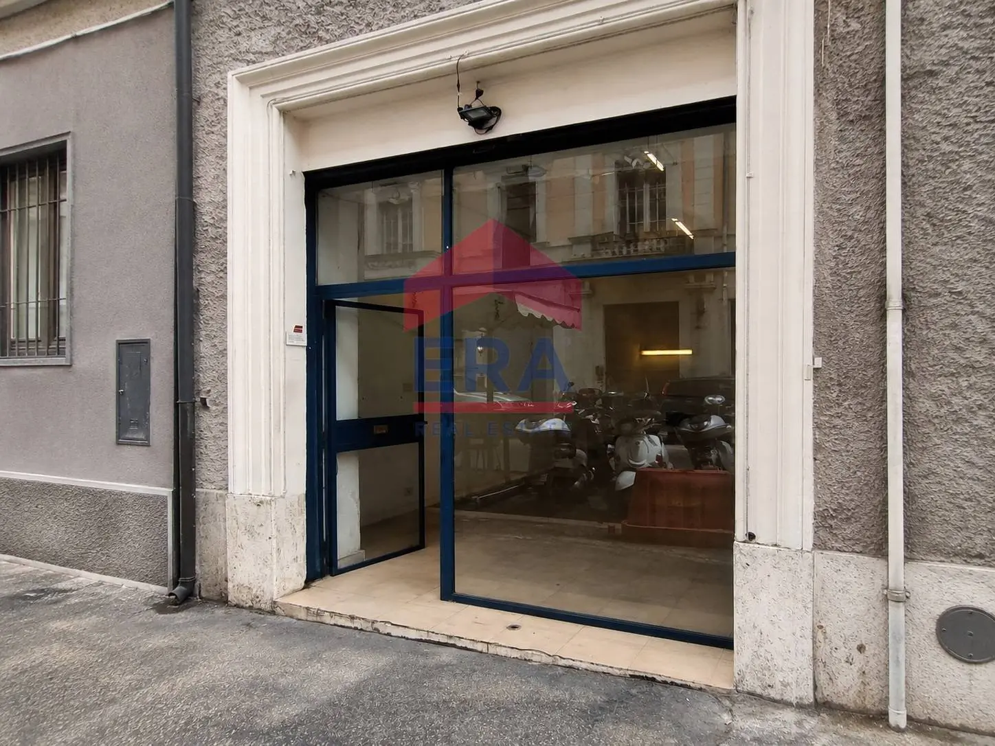 Immagine per Locale Commerciale in affitto a Roma Via Brescia 18