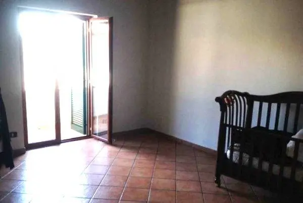 Appartamento via Madonna Delle Grazie 39, Giugliano In Campania