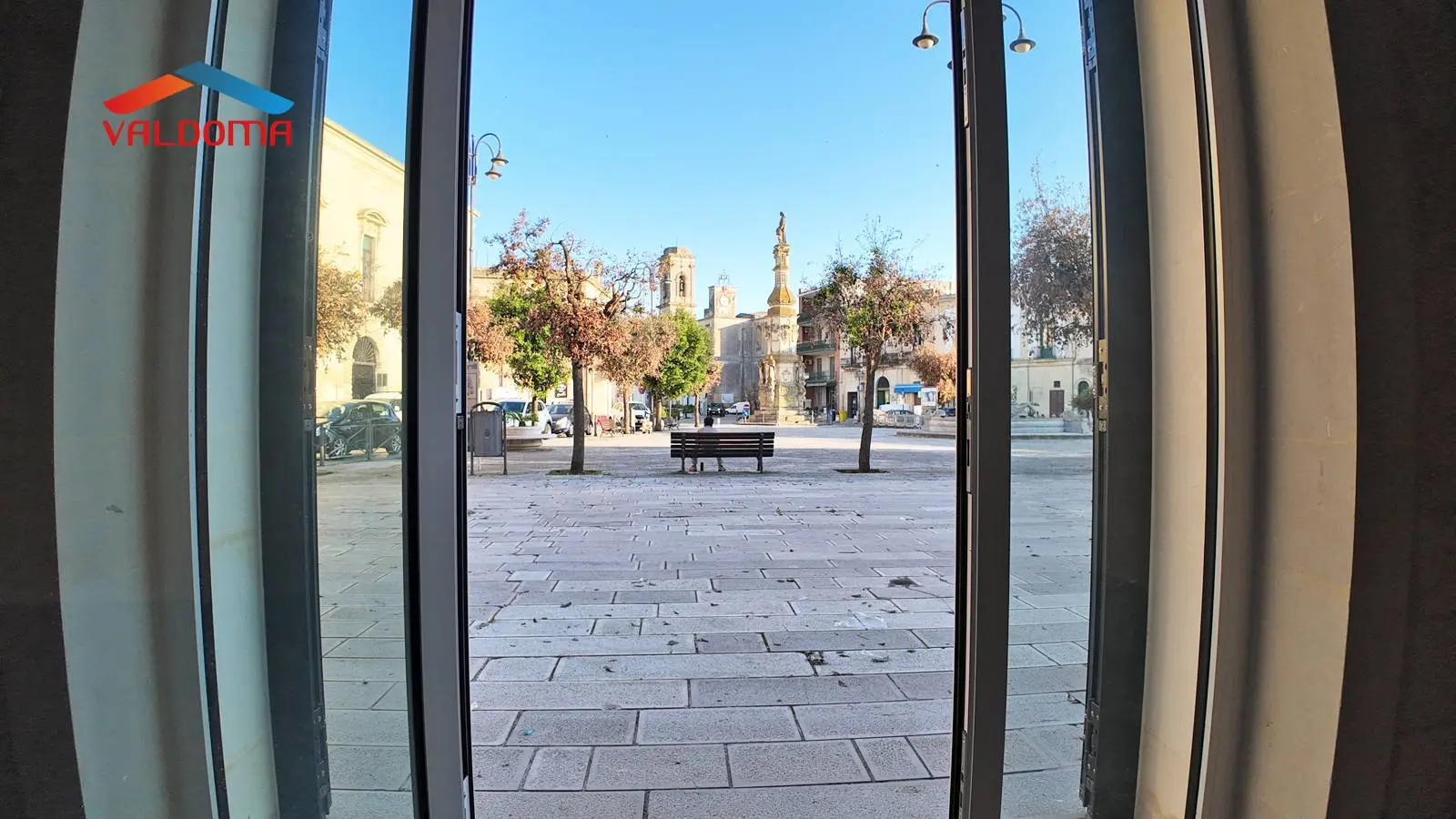 Immagine per Locale Commerciale in affitto a Vernole Piazza vittorio veneto 12