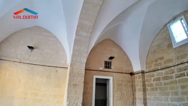 Immagine per Locale Commerciale in affitto a Vernole Piazza vittorio veneto 12