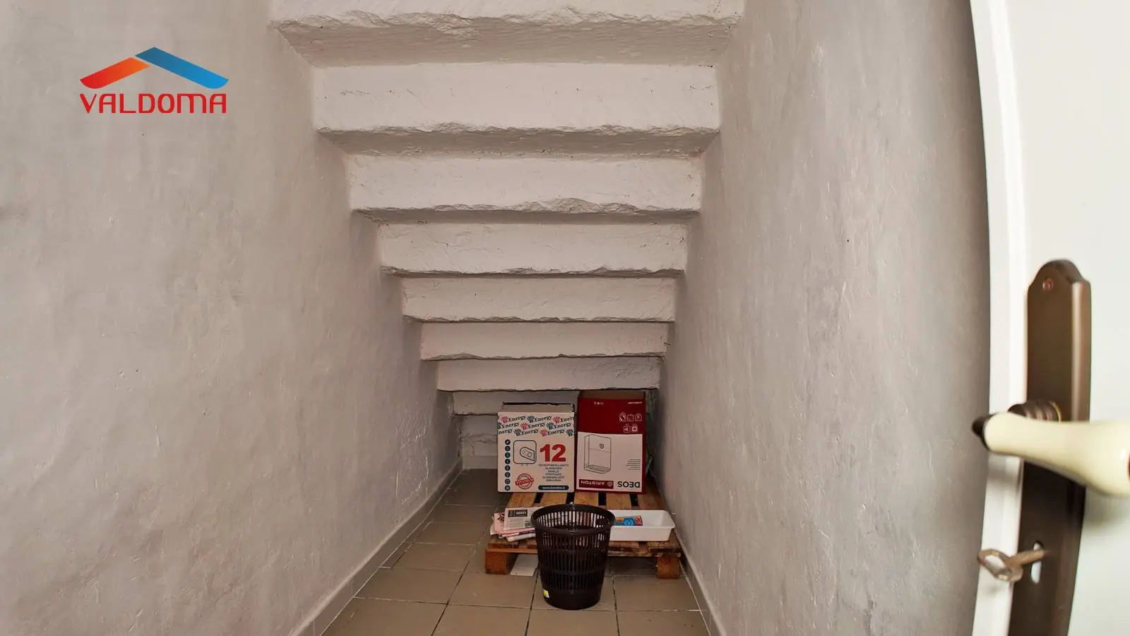 Immagine per Locale Commerciale in affitto a Vernole Piazza vittorio veneto 12