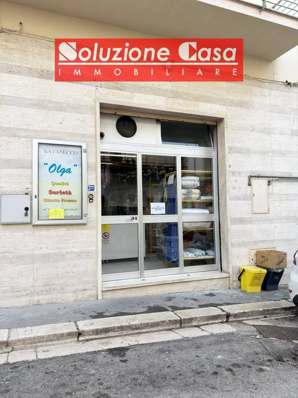 Immagine per Attività Commerciale in vendita a Canosa di Puglia via Salvatore di Giacomo