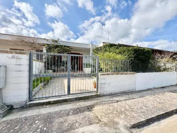 Villetta A Schiera viale Dei Sultani Snc, Melendugno