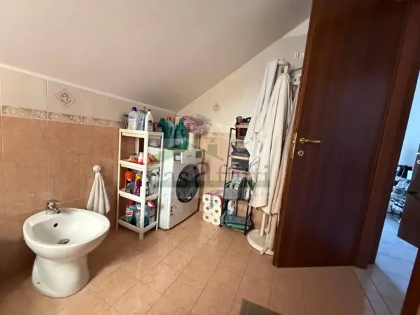 Appartamento via Gissi, Chieti