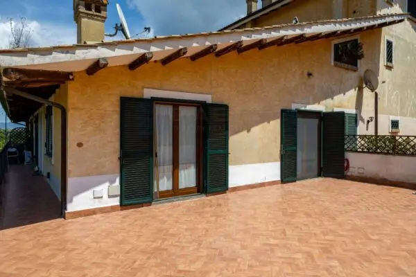 Appartamento via Della Selciatella Snc, Nepi