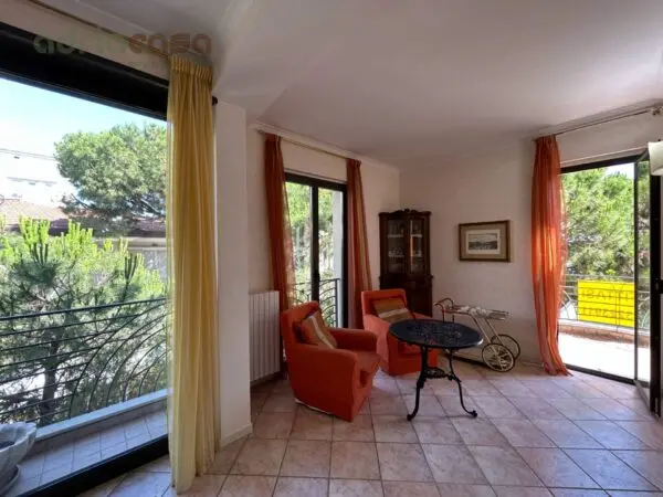 Appartamento viale Ceccarini, Riccione