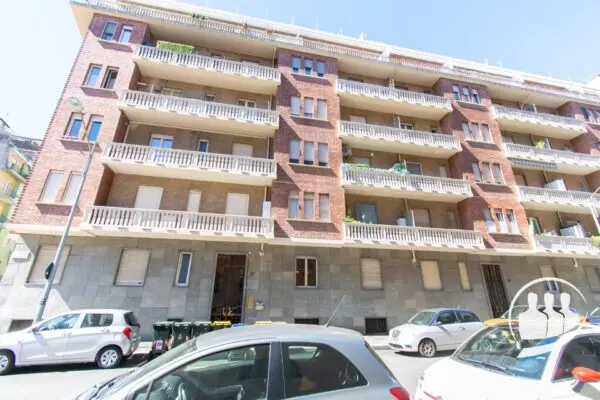Appartamento via Mombarcaro 37, Torino