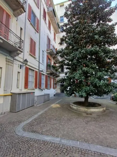 Immagine per Appartamento in affitto a Milano Via Bazzoni 2