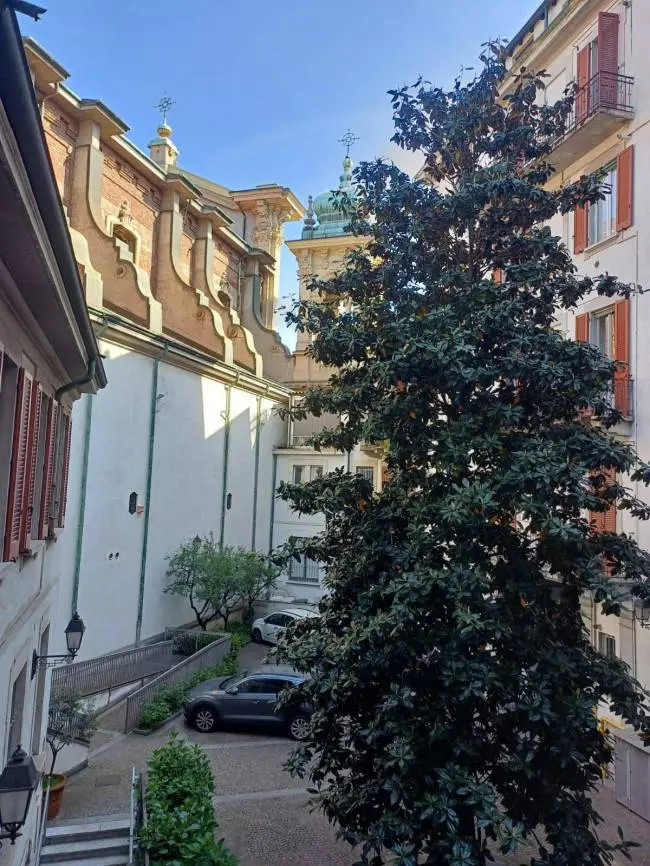 Immagine per Appartamento in affitto a Milano Via Bazzoni 2