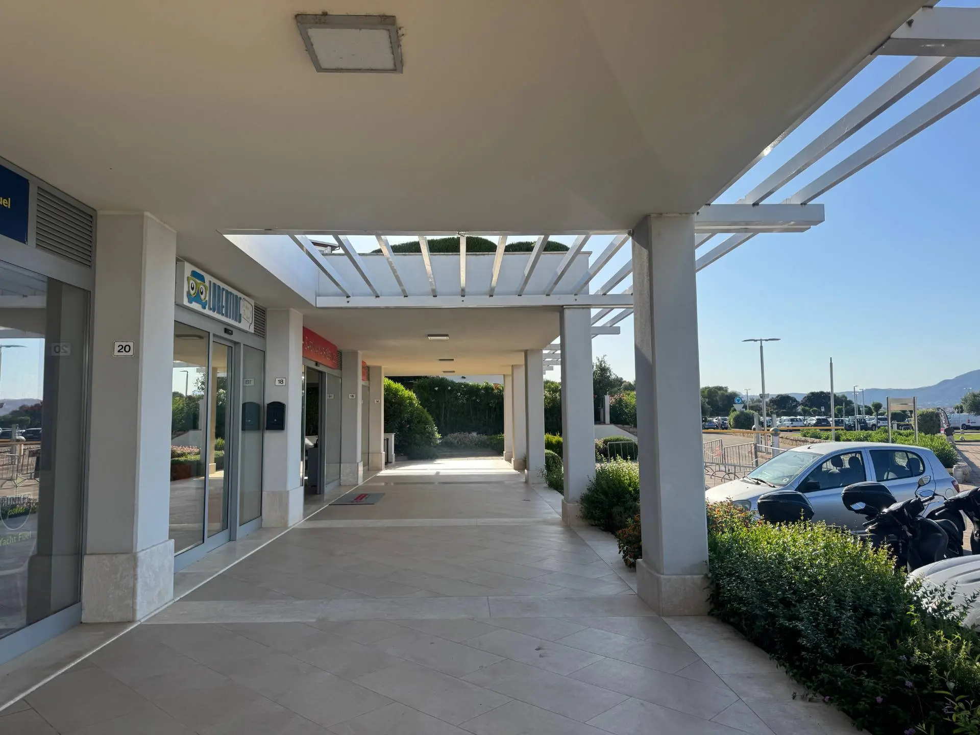 Immagine per Locale Commerciale in vendita a Olbia VIA GUIDO PIOVENE 18