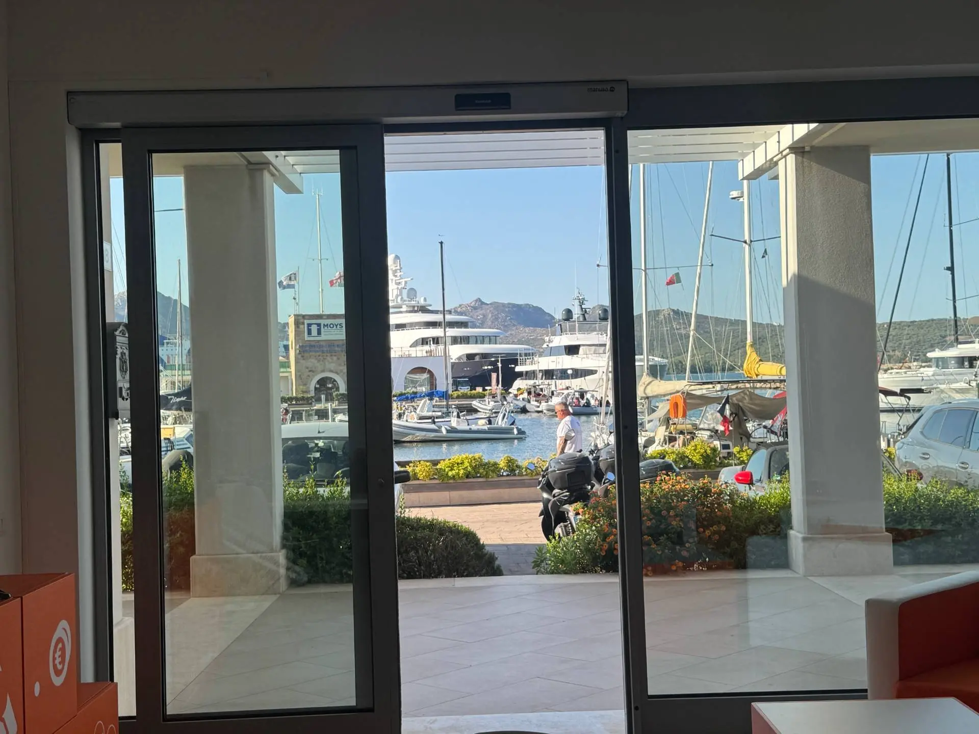 Immagine per Locale Commerciale in vendita a Olbia VIA GUIDO PIOVENE 18