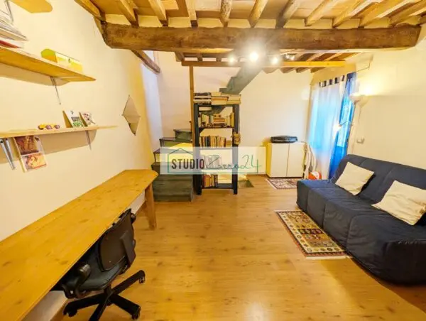 Casa Semindipendente via Comuneta, Seravezza