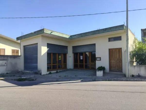 Locale Commerciale Via G.M. Angioy, Sanluri
