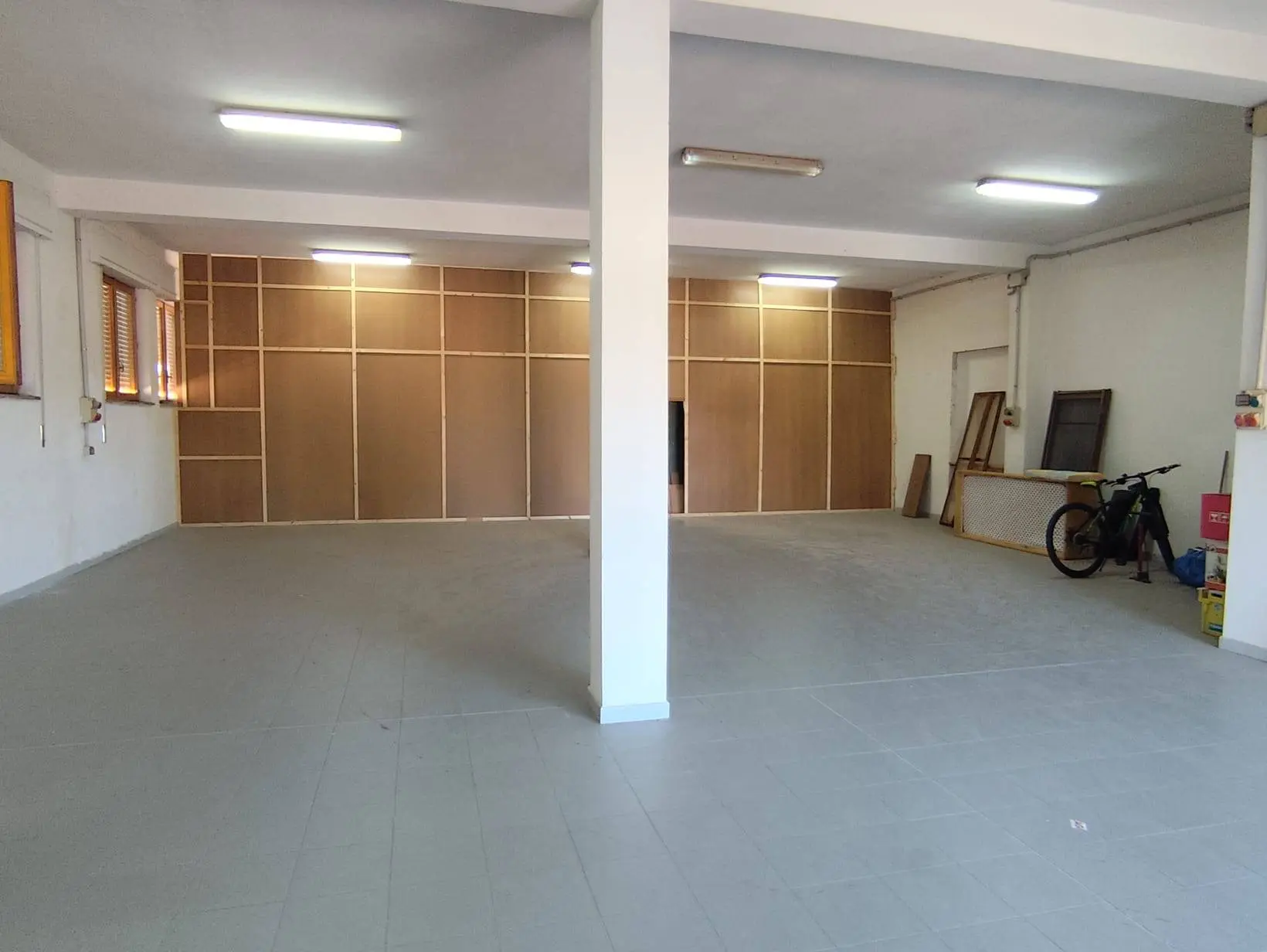 Immagine per Locale Commerciale in vendita a Sanluri Via G.M. Angioy 