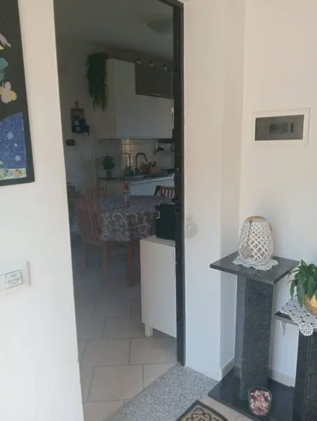 Appartamento via Viazzo 10, Tovo San Giacomo
