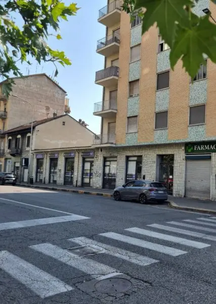 Negozio via Cigna 118, Torino