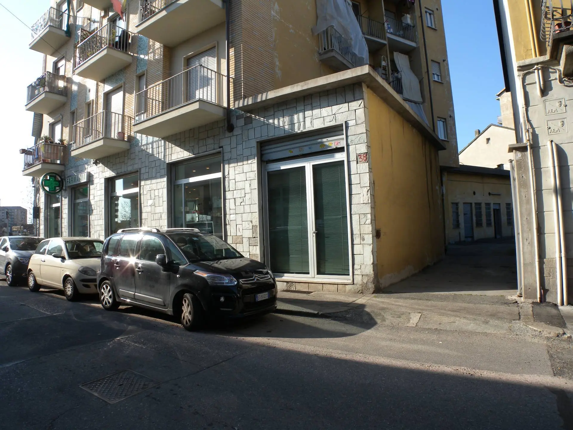 Immagine per Negozio in vendita a Torino Via Cigna 118