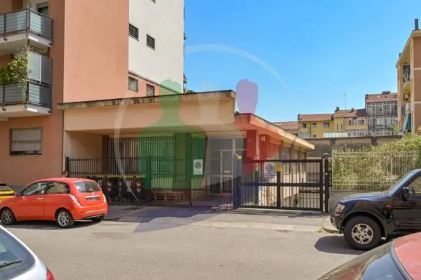 Box / Posto Auto via Caramagna 26, Torino