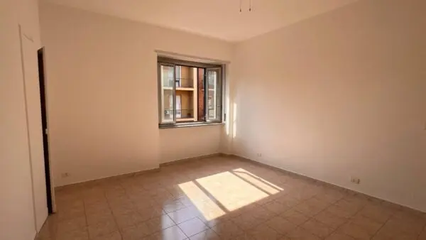 Appartamento via Borgosesia 103, Torino