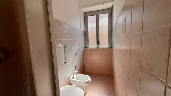 Appartamento via Borgosesia 103, Torino