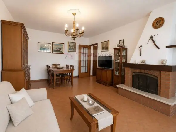 Appartamento via, Seravezza
