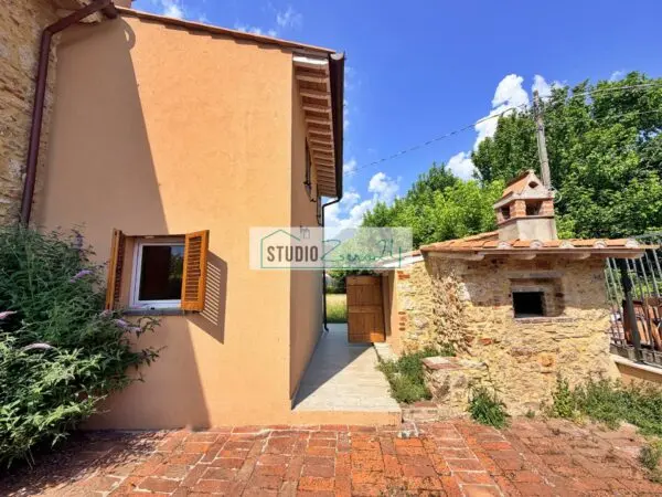 Villa via Arno, Pietrasanta