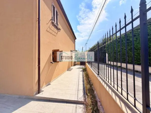 Villa via Arno, Pietrasanta