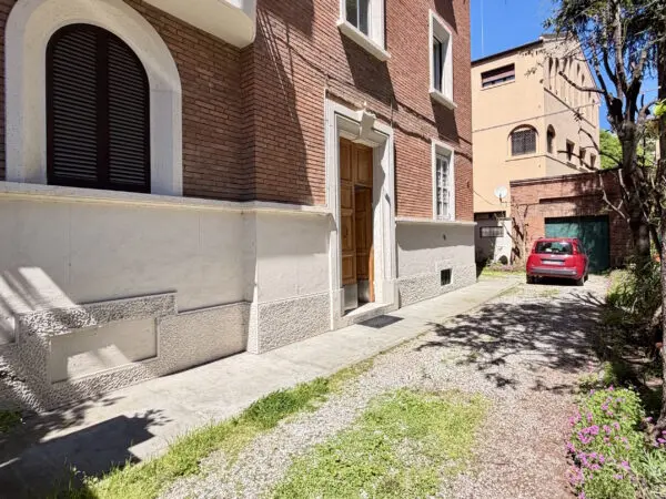 Quadrilocale via Giuseppe Mazza 4, Bologna