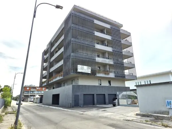 Bilocale via Salaria 14, Pescara