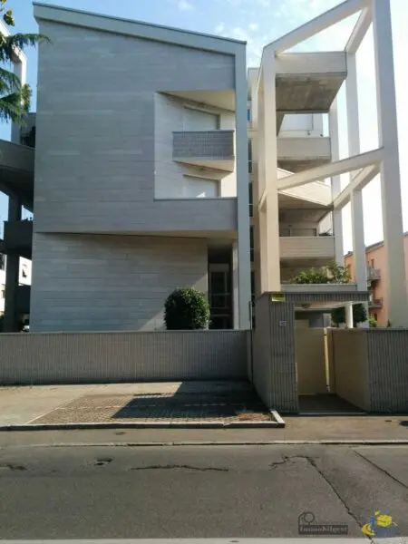 Bilocale strada Casa Bianca 42, Lubiana, Parma
