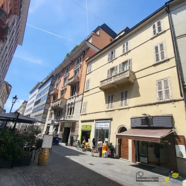 Area Verde strada Cavour 24, Centro Storico, Parma