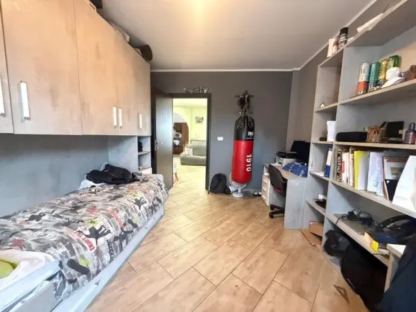 Appartamento via Taneschie 18, Ciriè