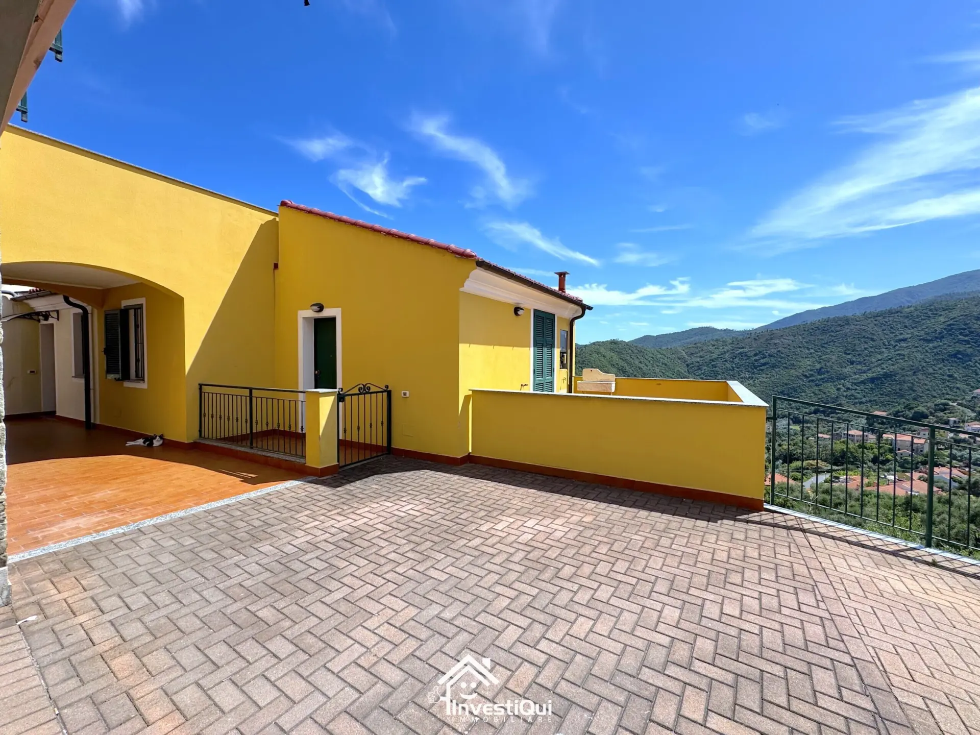 Immagine per Bilocale in vendita a Magliolo via Barilari 7BIS