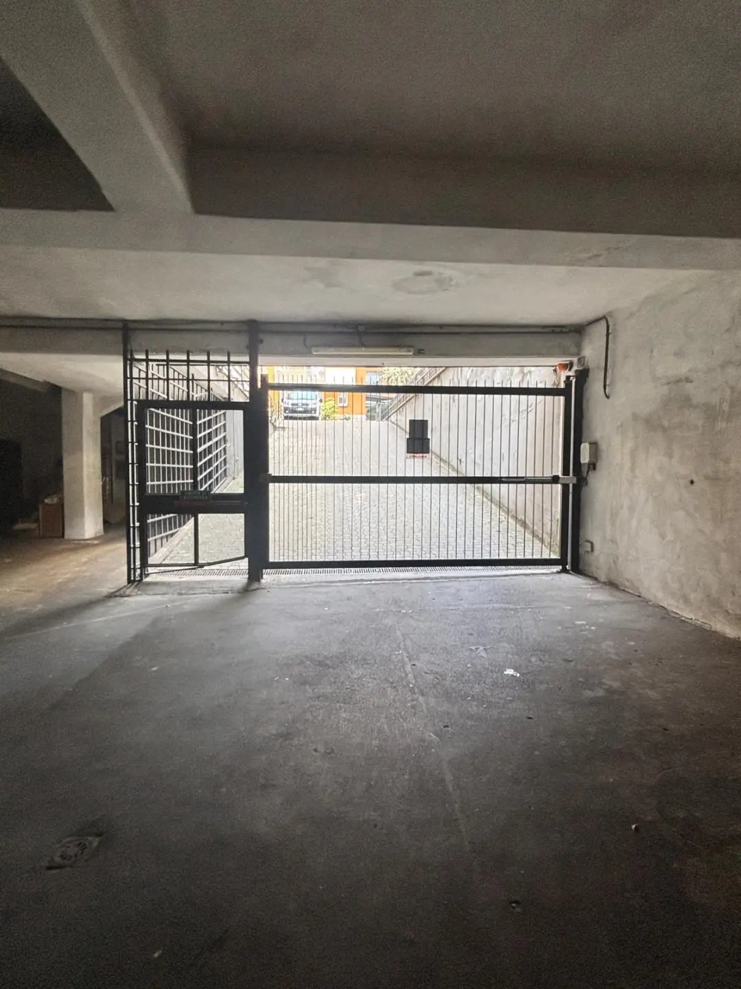 Immagine per Locale commerciale in affitto a Torino via Garessio 47