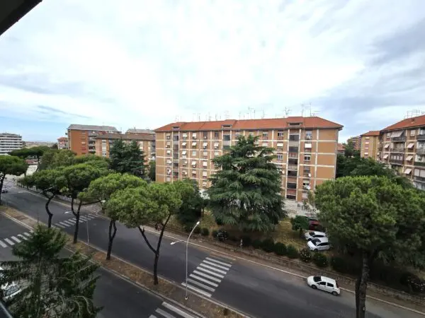 Quadrilocale viale Dei Romanisti 127, Roma